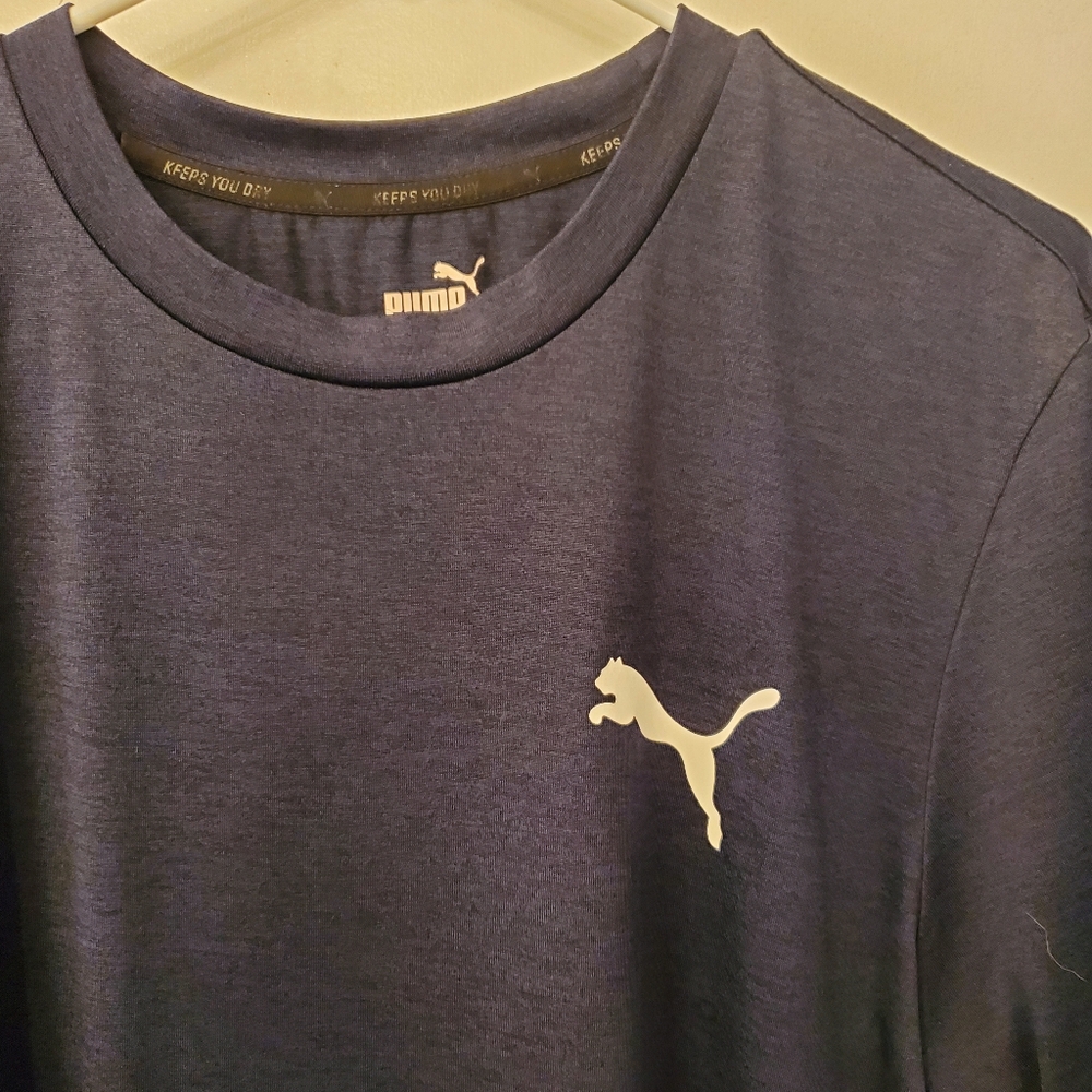 Puma Men's Navy Blue T-Shirt
